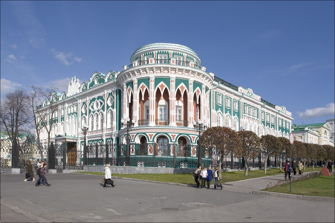 Прогулки по городу. Дом профсоюзов