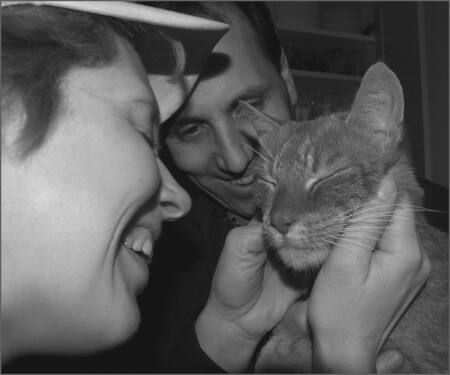 Кот нашёлся.