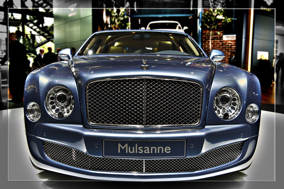 Bentley Mulsanne Анфас