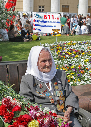 У Большого театра 9 мая 2010 г.