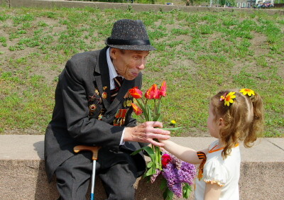 С Победой...