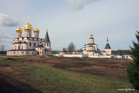 Иверский монастырь