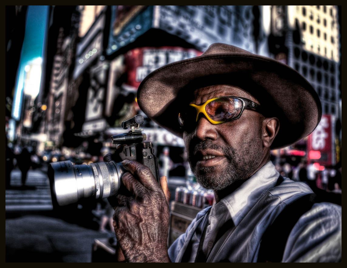 STREET PHOTOGRAPHER