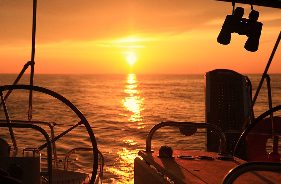 Such a wonderful sunset from the board of the yacht