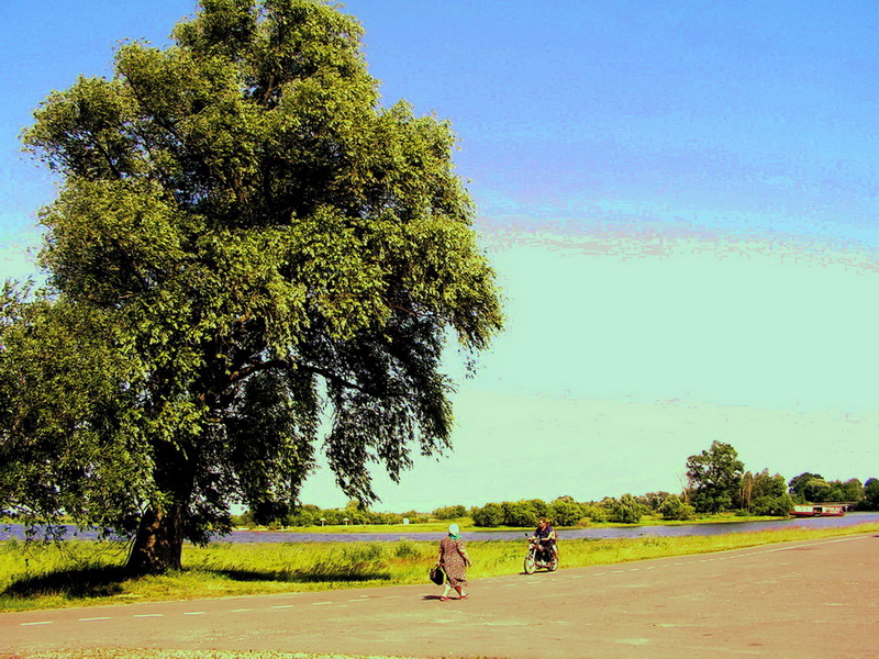 В городе Турове полуденная неторопливость