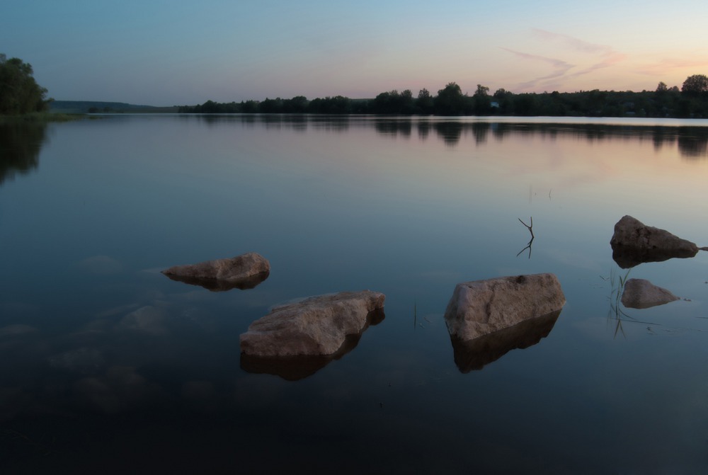 Вода и камни