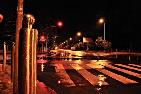 ...закончился.