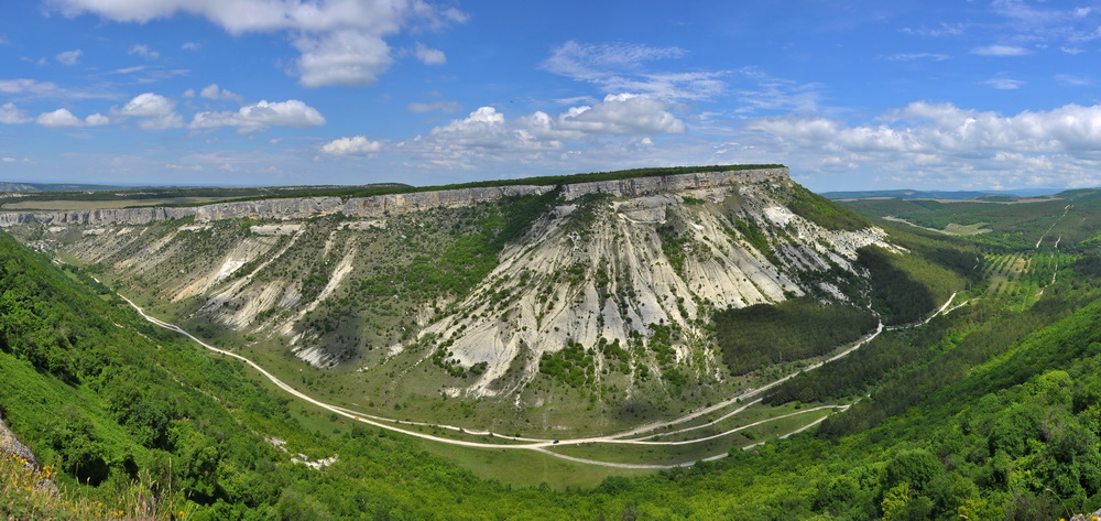 Дорога в ущелье