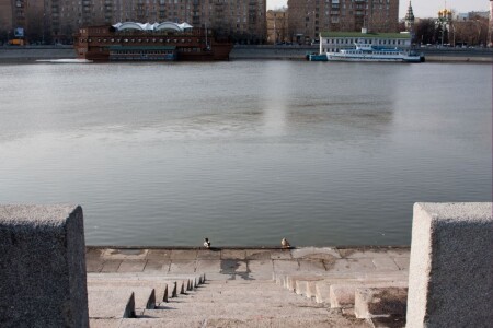 Разошлись как в море корабли...