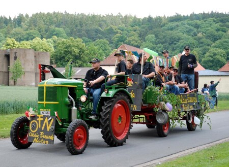 На сельском празднике