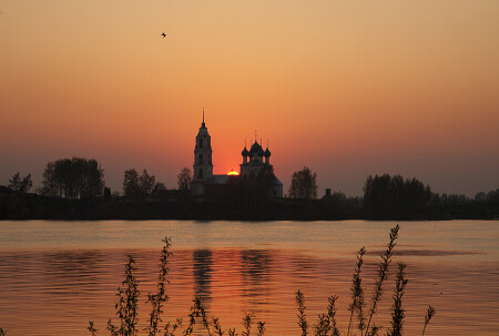 закат на Волге