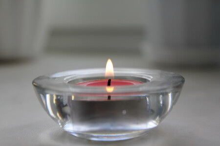 Свеча горела...