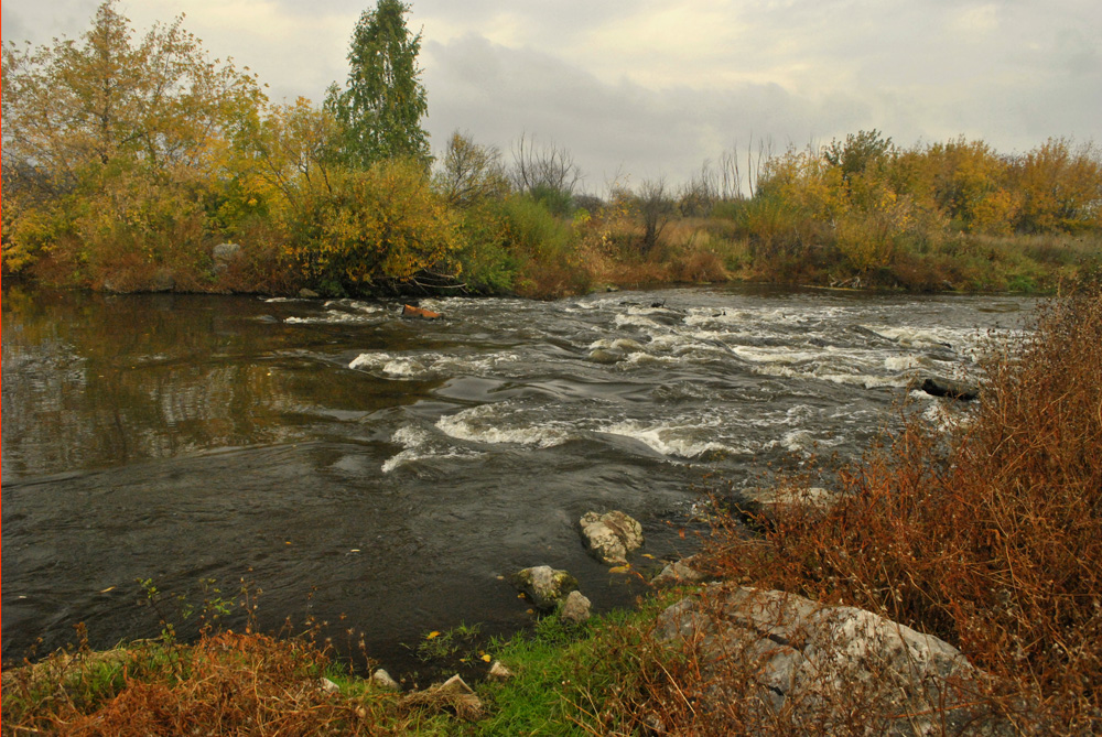 Осенняя река