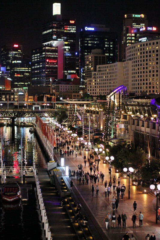 Вечерний Darling Harbour