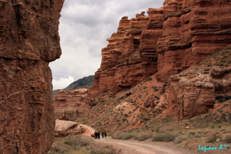 Прогулка в ущелье ведьм