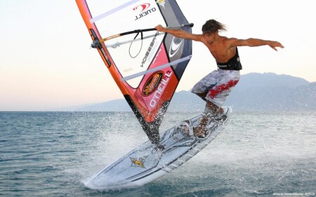 flaka one handed, day