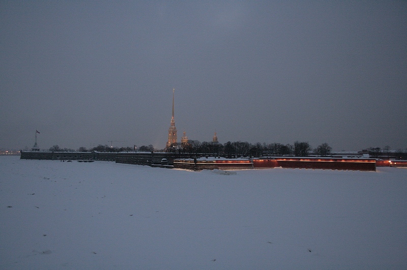 вечерело пятого.....