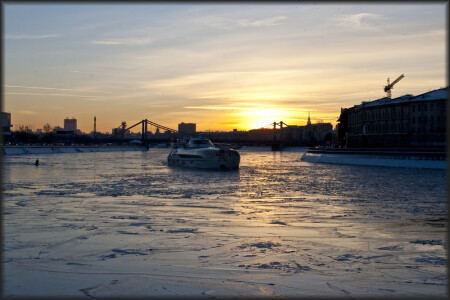 &amp;quot;На Москве ледоход&amp;quot;