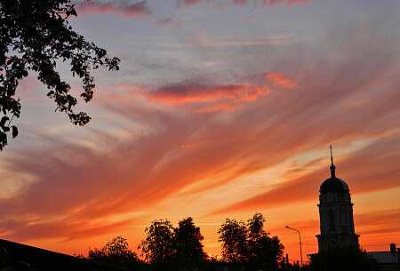 закат-церковь