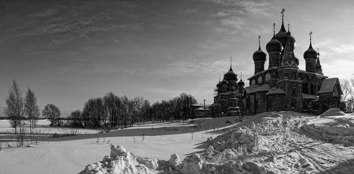 Февраль .Коровники