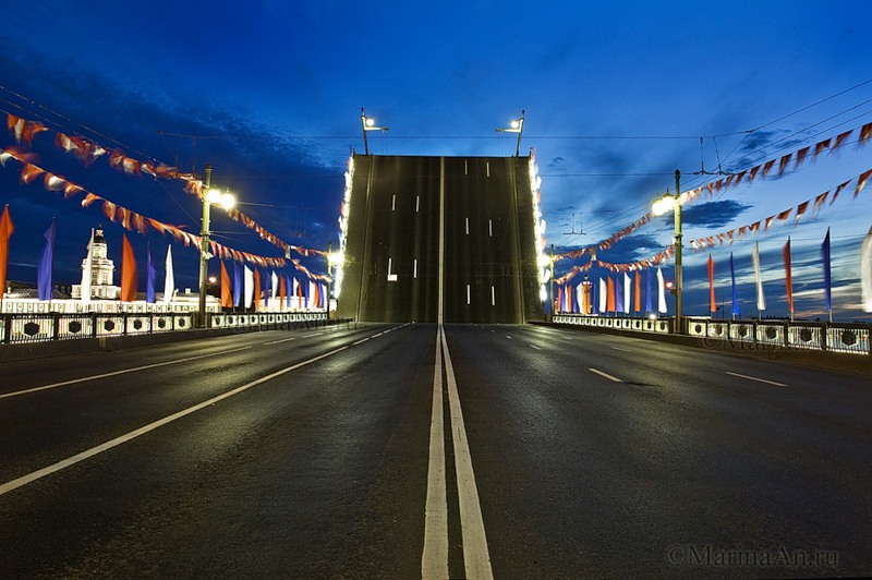 Белые ночи Петербурга. Дворцовый мост.