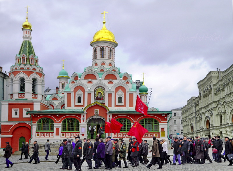 Хоругви безбожников