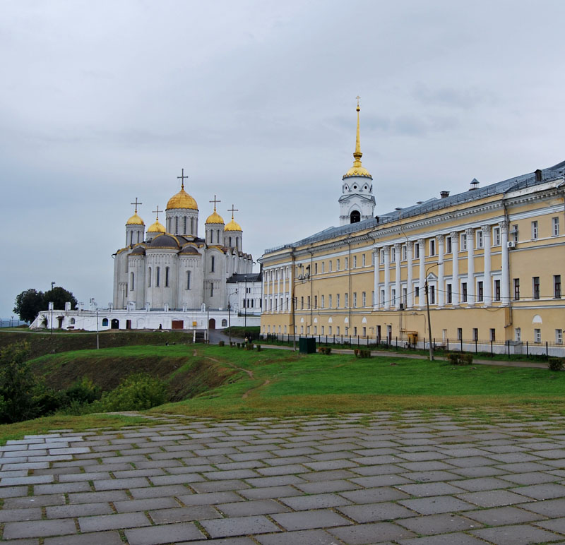 Вид на Успенский собор в г. Владимире