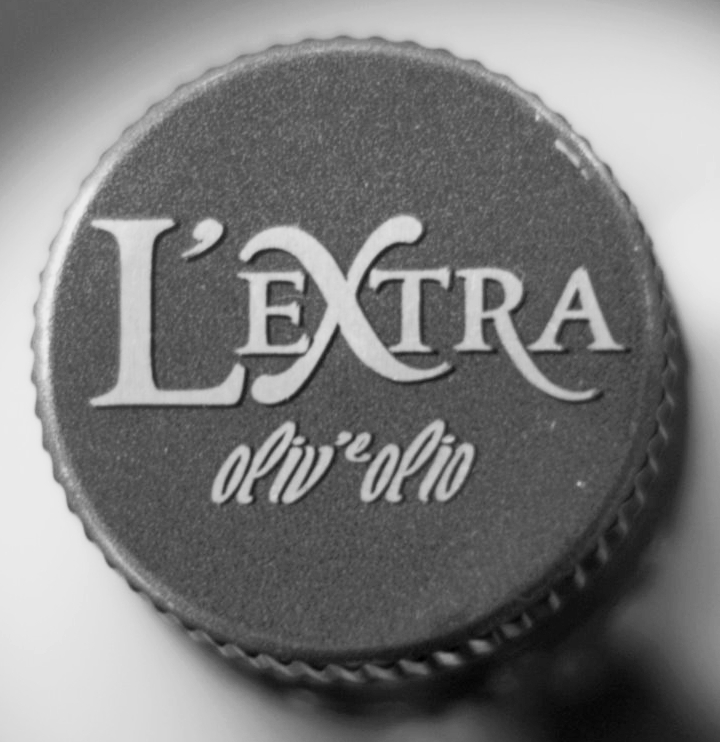 L' Extra