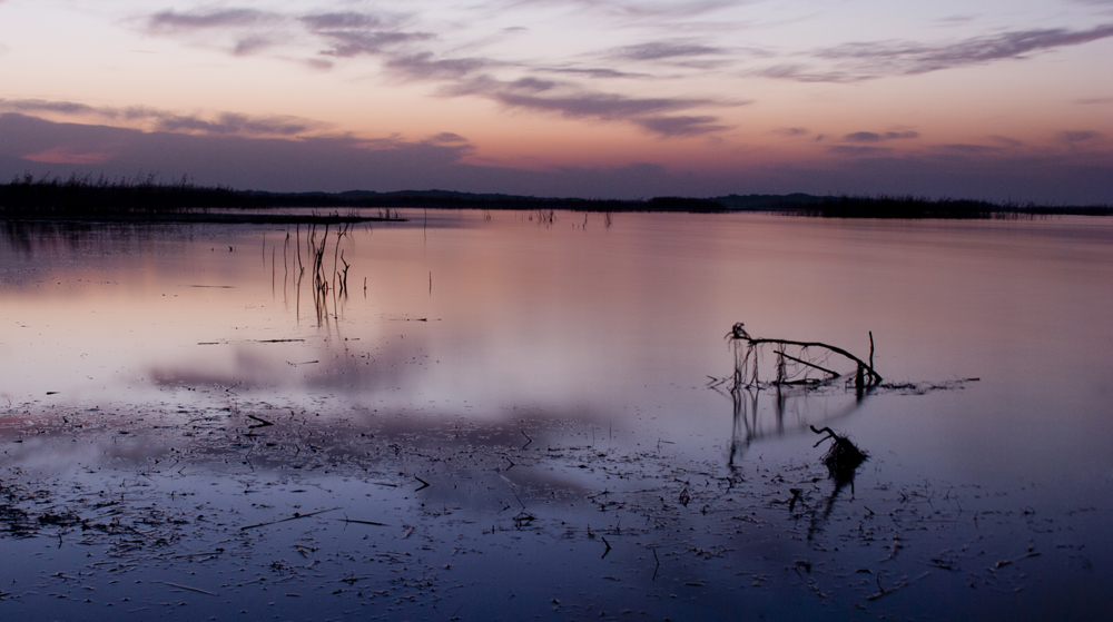 Aydarkul lake