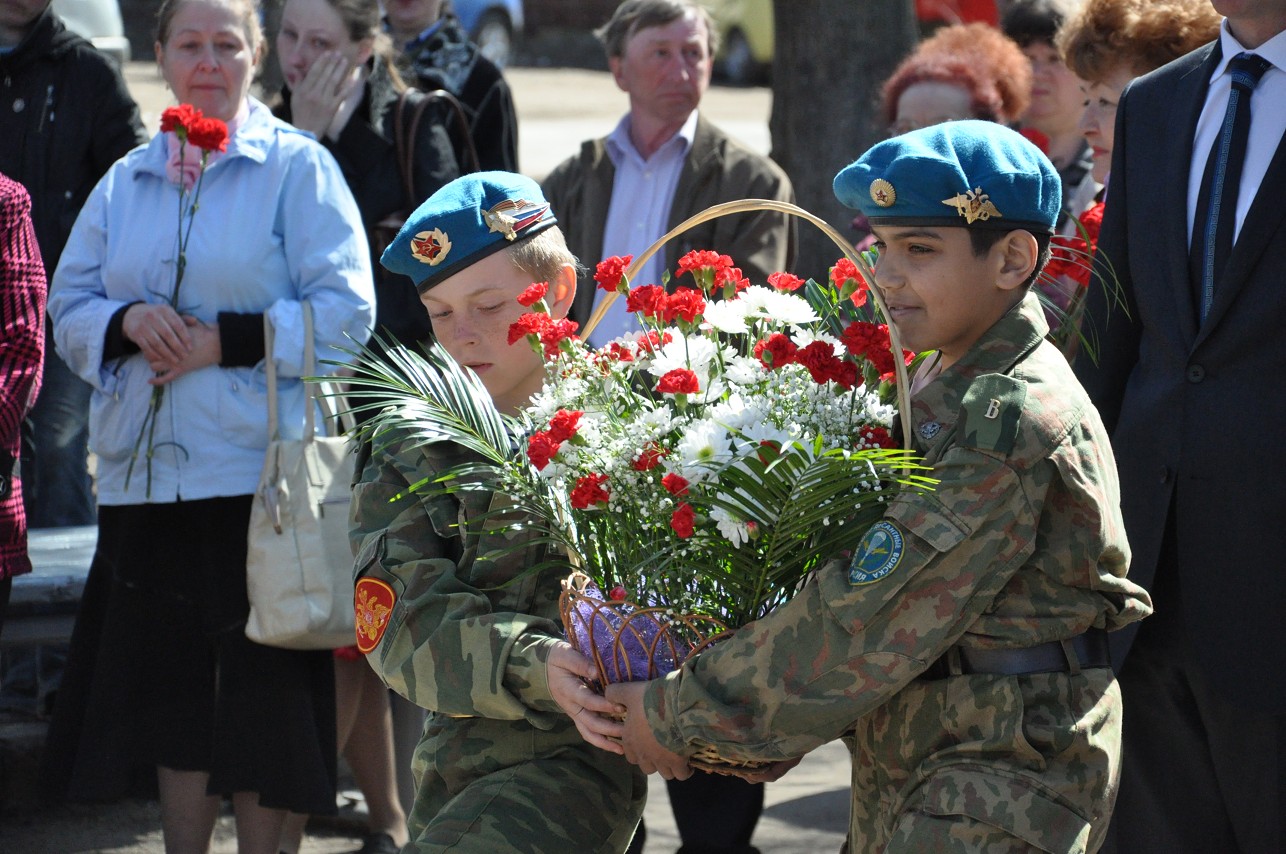 возложение