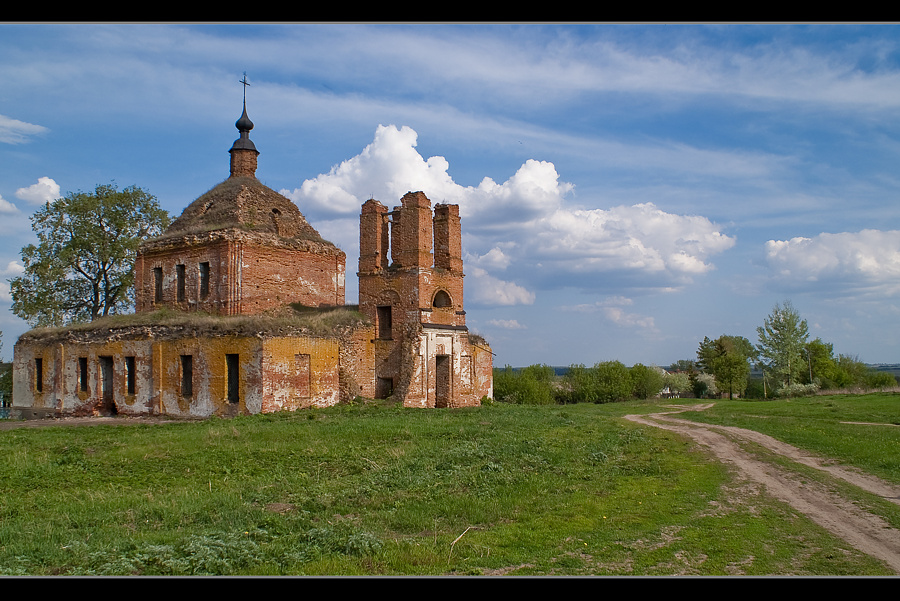 Заброшенная церковь