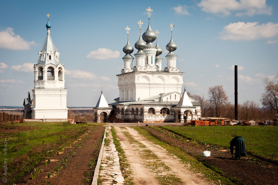 Воскресенский монастырь