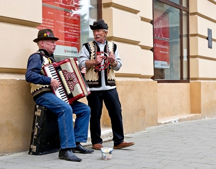 Уличные музыканты.