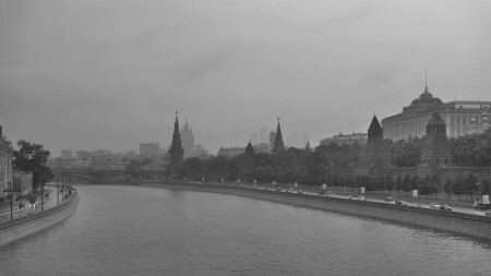затянуло небо дождевыми облаками