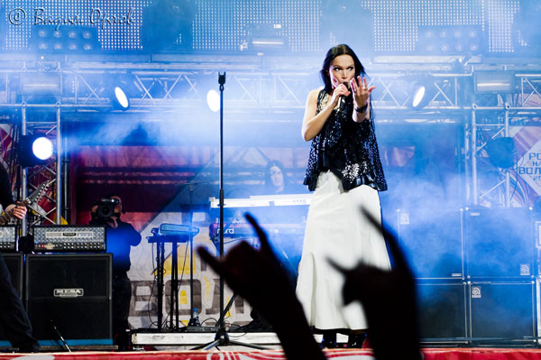 Tarja Turunen на фестивале &quot;Рок над Волгой 2011&quot; в