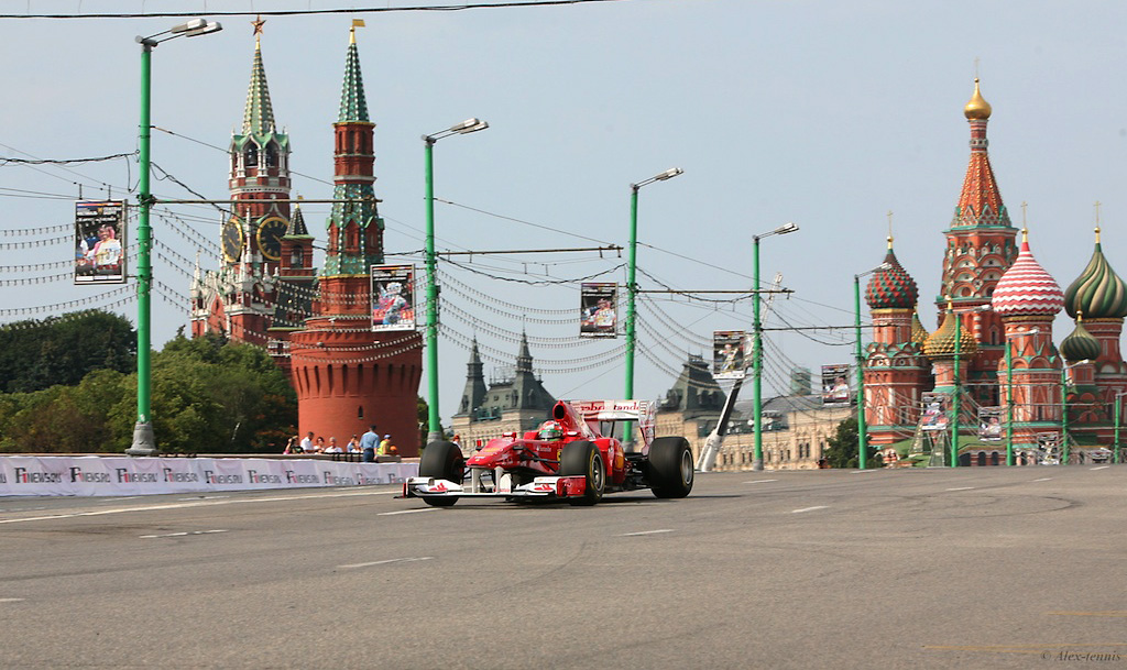 Сказка стала былью: Ferrari в Москве