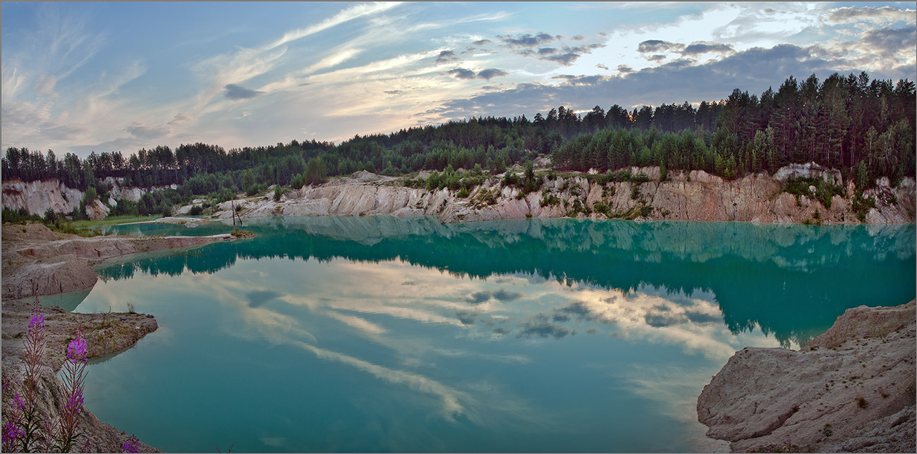 Изумрудная вода