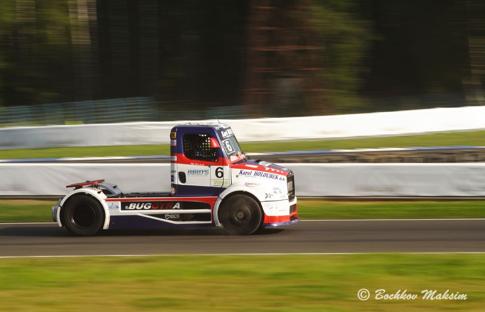 Truck Battle Russia 2011 - Race Trucks