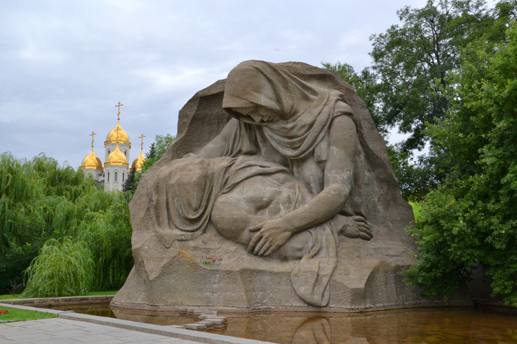 На Мамаевом кургане