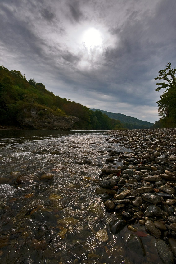 Вода и камни