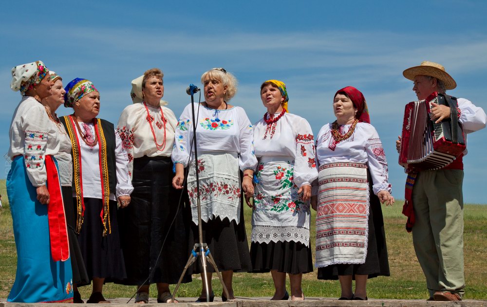 Заспiваймо пiсню веселеньку