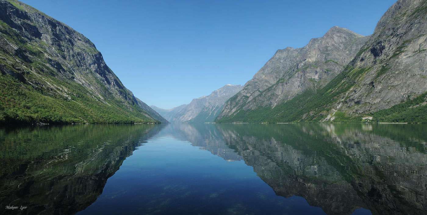 Eikesdalsvatnet lake