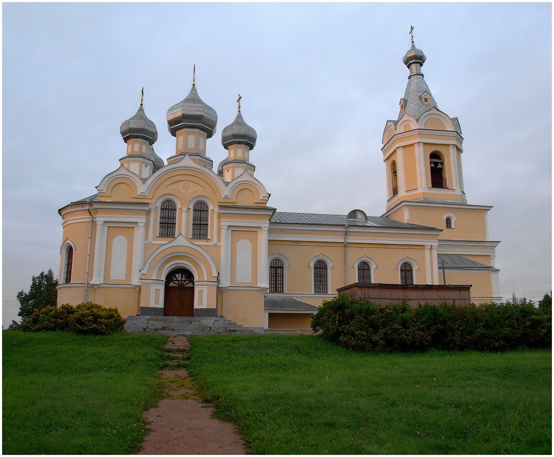 Лезье. Церковь Успения Пресвятой Богородицы (2)