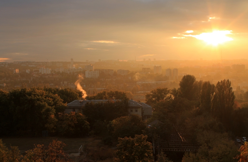 Солнце над городом