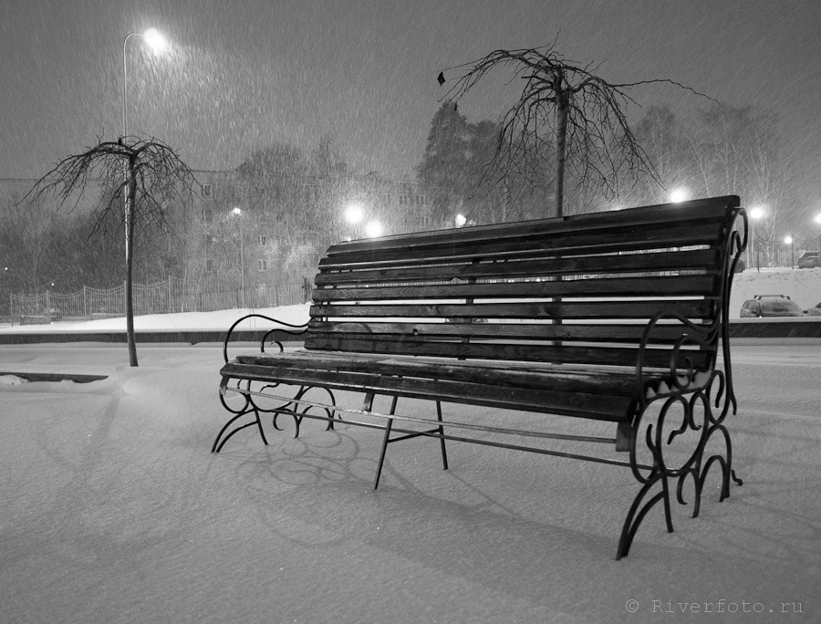 Город. Утро. Первая метель.