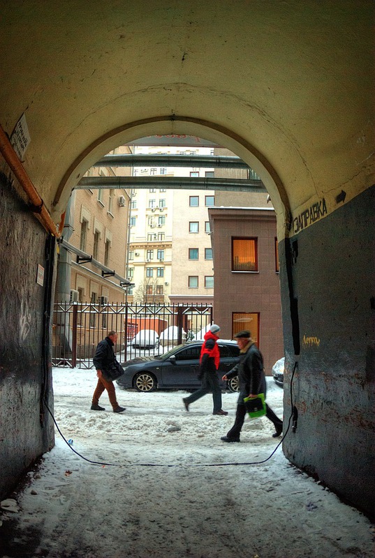 Взгляд на будни взором старой подворотни