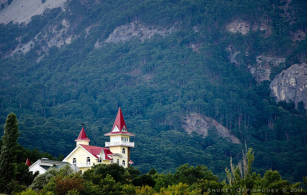 У подножья Крымских гор