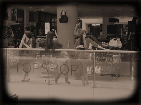 Манекены. Взгляд по ту сторону.