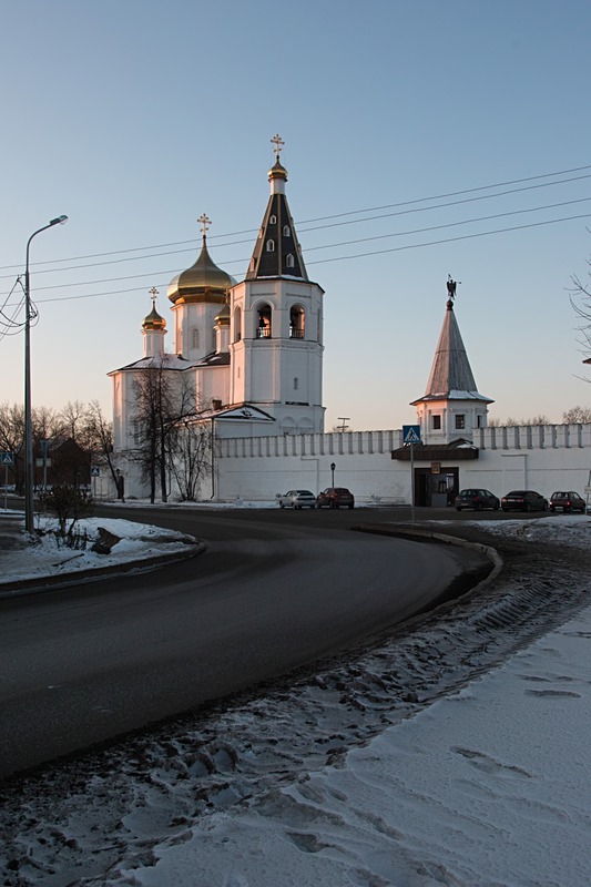 В лучах вечернего солнца