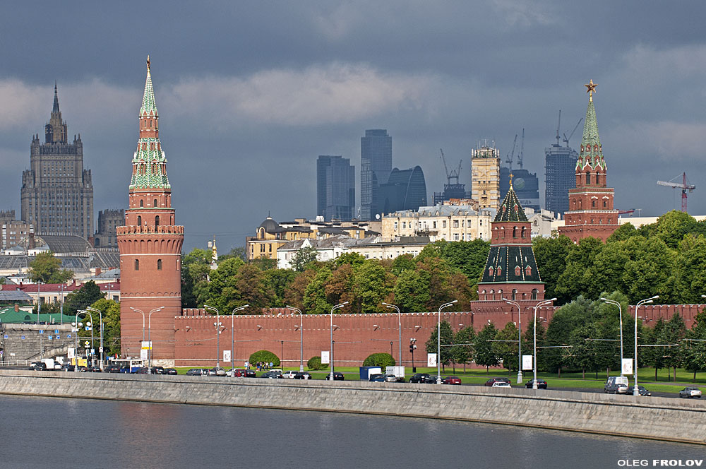 Москва рано утром